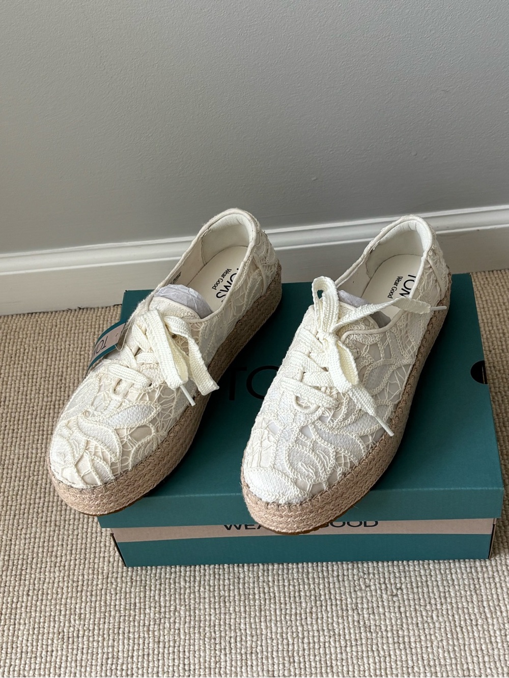 Toms Egret Lace Platform Espadrilles